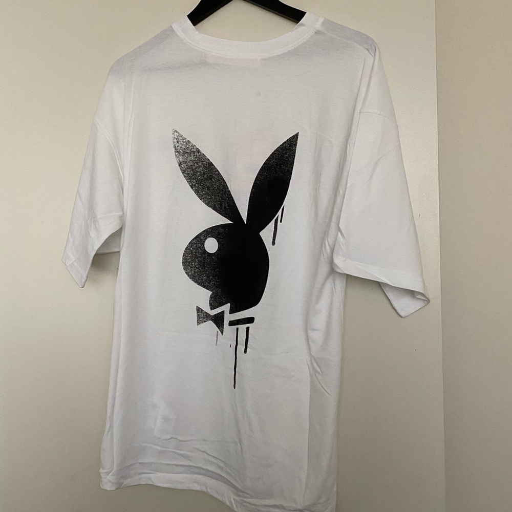 🔄 Playboy White Drip Bunny T-Shirt - Picture 5 of 5
